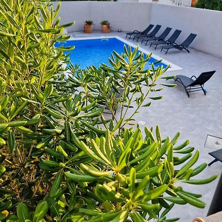 Villa Poseidon Novalja Bagian luar foto