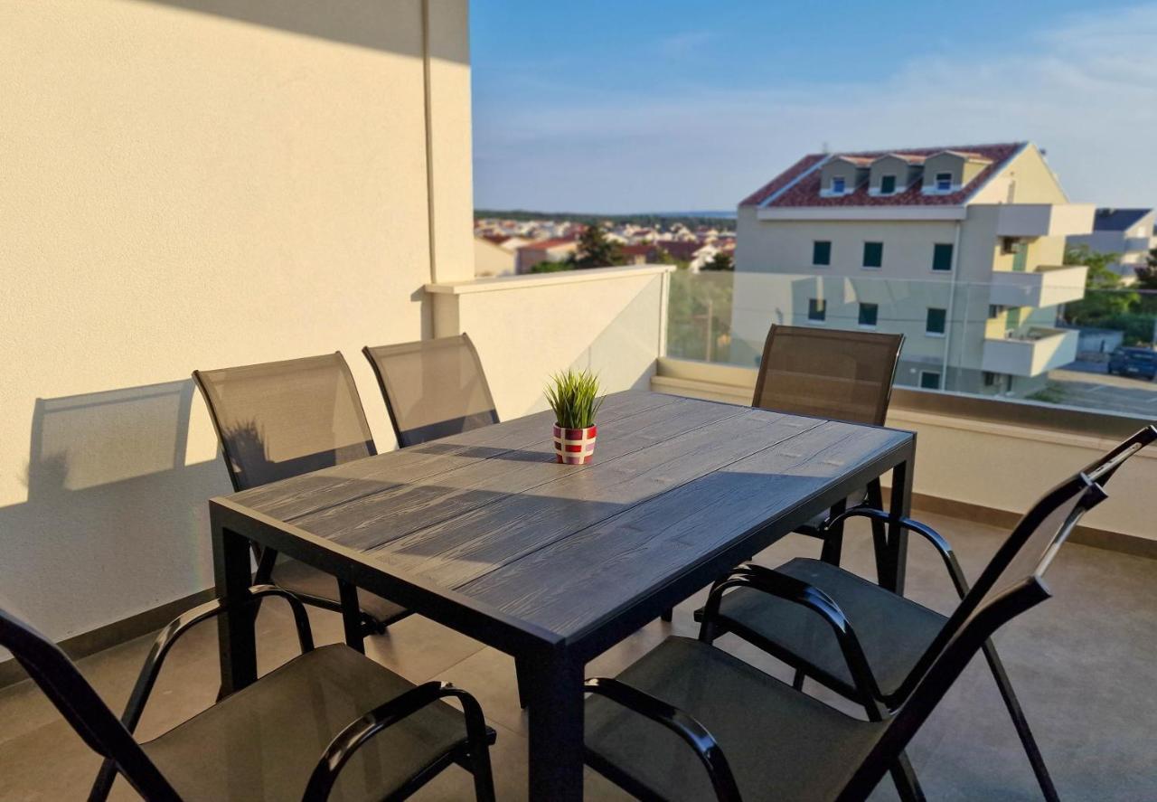 Villa Poseidon Novalja Bagian luar foto