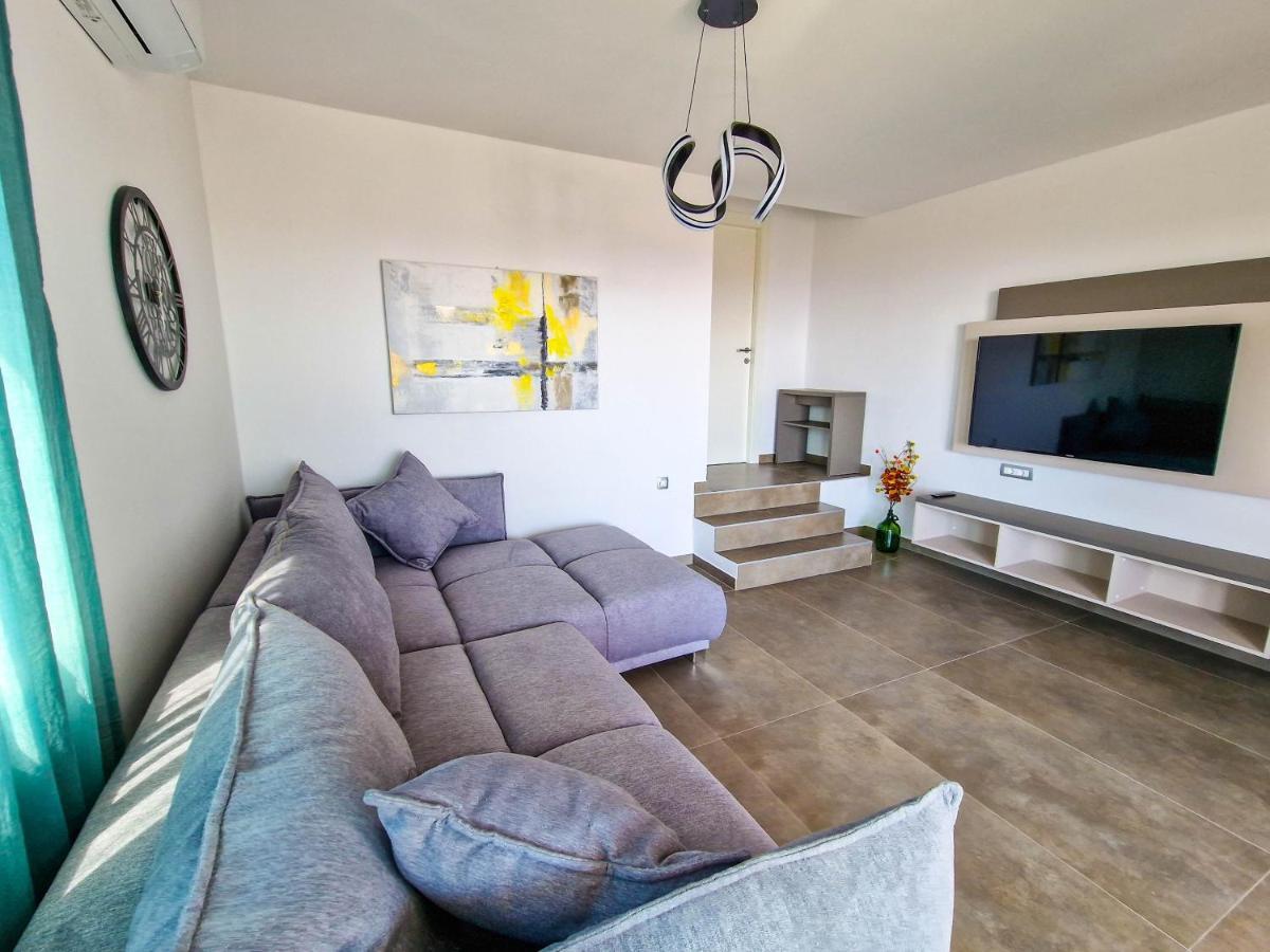 Villa Poseidon Novalja Bagian luar foto