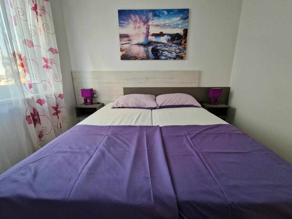 Villa Poseidon Novalja Bagian luar foto
