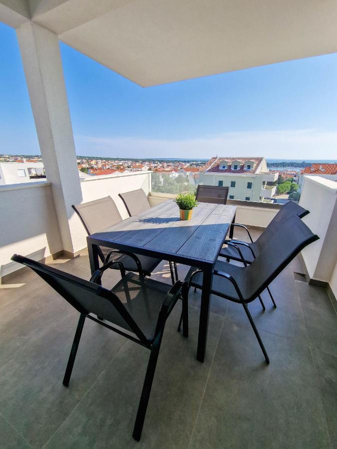 Villa Poseidon Novalja Bagian luar foto